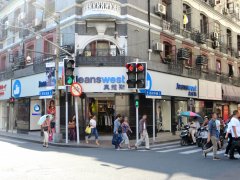 【常宏出品】真維斯中國(guó)大陸首家店鋪——上海南京東路店重裝開業(yè)